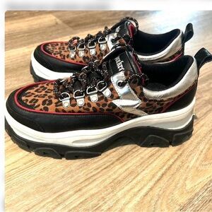 Punkrose Skechers Sz 6.5 Shockingly Wild Chunky platform sneakers Leopard Print
